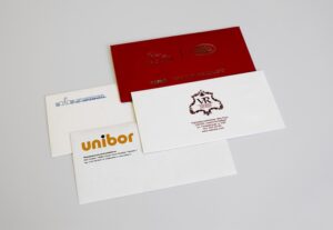 печать фирменных конвертов на заказ